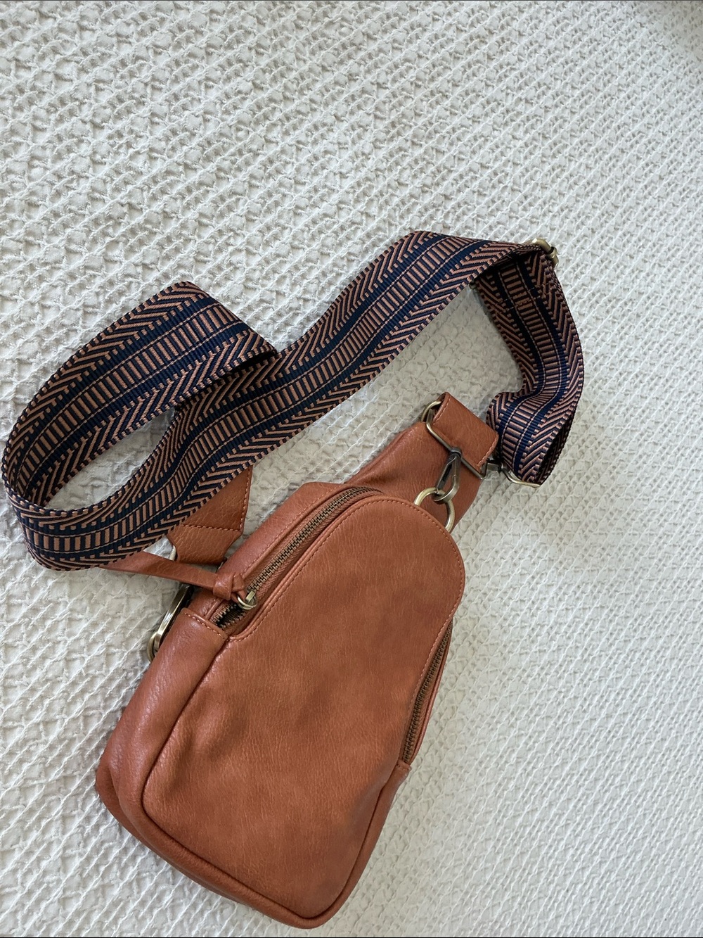 Anthropologie Urban Originals Tan Crossbody Sling Bag with Patterned Strap - Picture 7 of 9